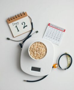 Just two days of oatmeal cut bad cholesterol by 10% - AI Generated Image